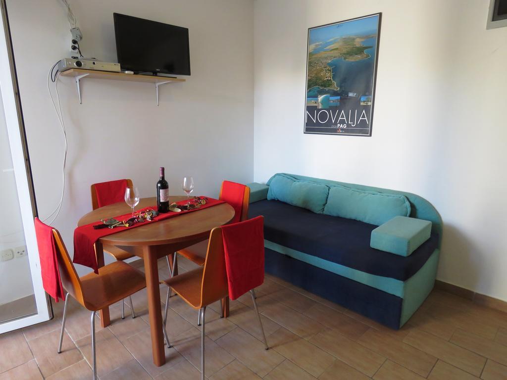 Apartment Alice Novalja Buitenkant foto